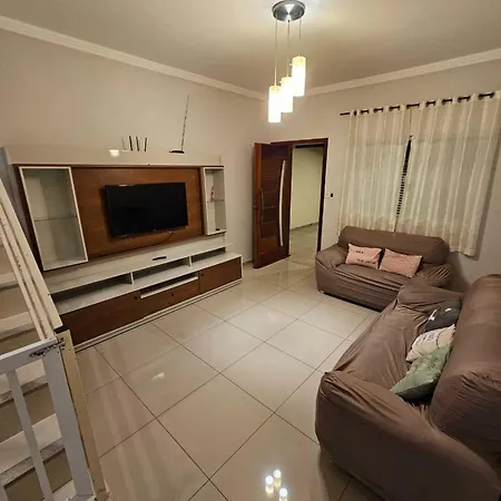 Linda Casa 2 Qrts Churrasqueira Garagem Resende Rj Exterior photo